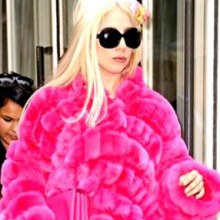 Gaga spotted shopping