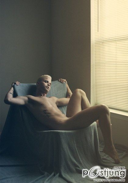 TheMaleForm.net &ndash; August Update : HQ images