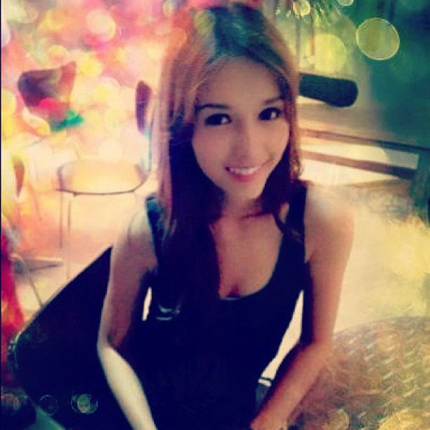 'ส้ม'ศึกษารักครั้งใหม่กับหนุ่มสิงคโปร์