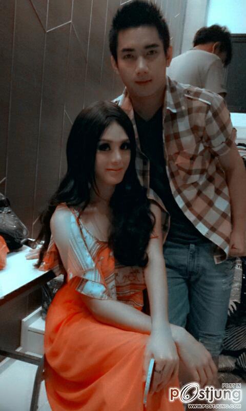 เธอ...มีทั้งความหล่อ และความสวย ภายในตัว