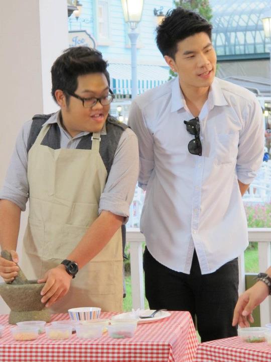 [Ts8] โดม & แกงส้ม @ รายการครัวอินดี้ (23-06-55)