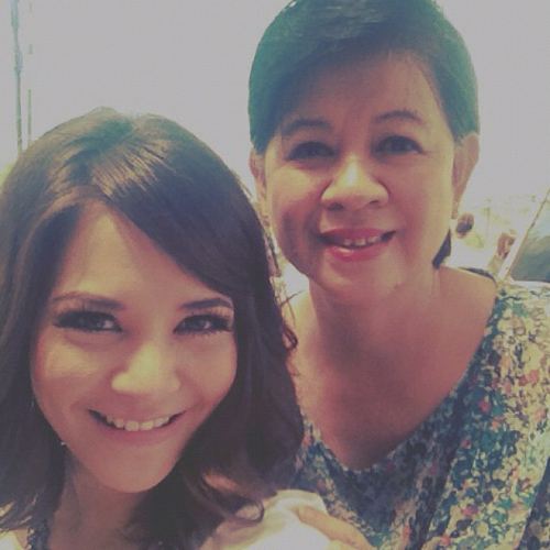 คอลเลคชั่น คู่แม่ &ndash; ลูกดารา สวยสดใสไม่แพ้กัน