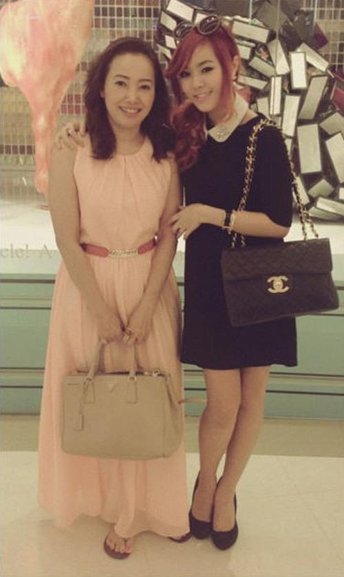 คอลเลคชั่น คู่แม่ &ndash; ลูกดารา สวยสดใสไม่แพ้กัน