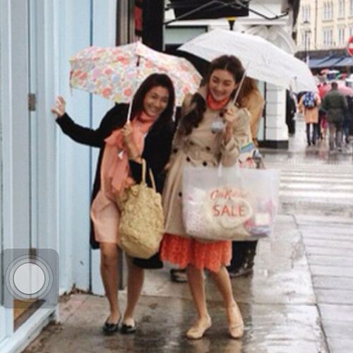 คอลเลคชั่น คู่แม่ &ndash; ลูกดารา สวยสดใสไม่แพ้กัน