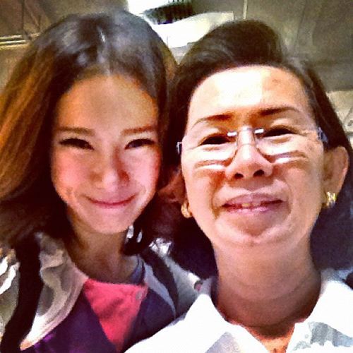 คอลเลคชั่น คู่แม่ &ndash; ลูกดารา สวยสดใสไม่แพ้กัน