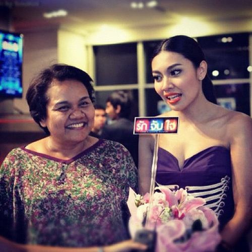 คอลเลคชั่น คู่แม่ &ndash; ลูกดารา สวยสดใสไม่แพ้กัน