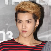 ไอดอล SM 'โซชิ-ชายนี่-f(x)-EXO' ร่วมงานพรีโอเพนนิ่ง 'S.M. ART EXHIBITION'