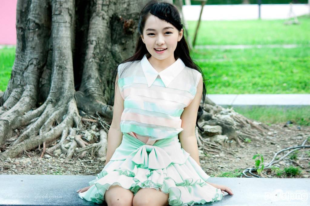 สุนันทา เดวา สาวน้อยที่มีคนติดตามใน FB 403,983