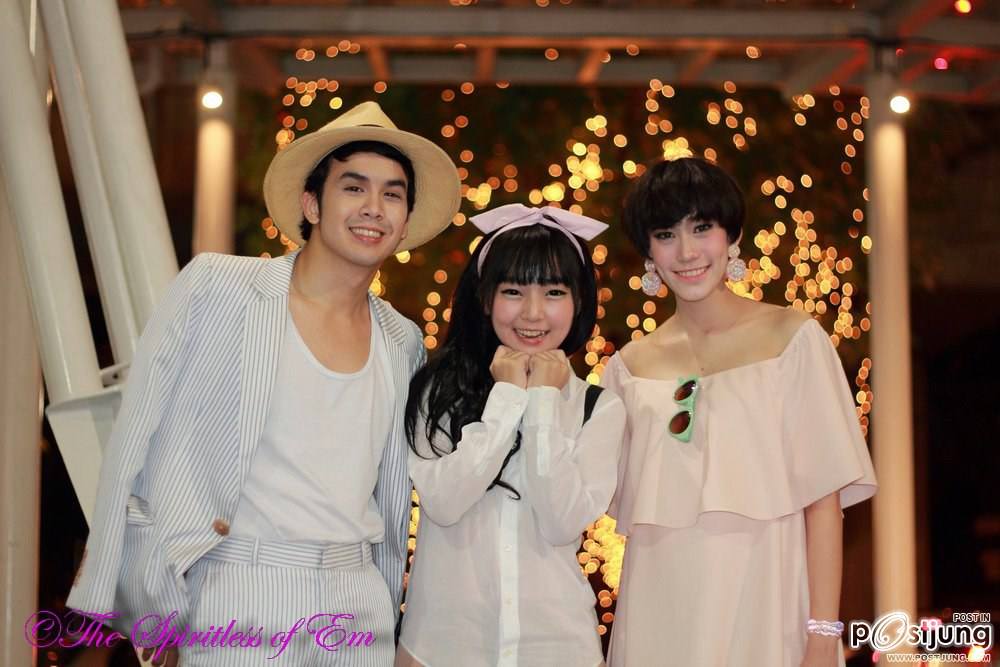 สุนันทา เดวา สาวน้อยที่มีคนติดตามใน FB 403,983