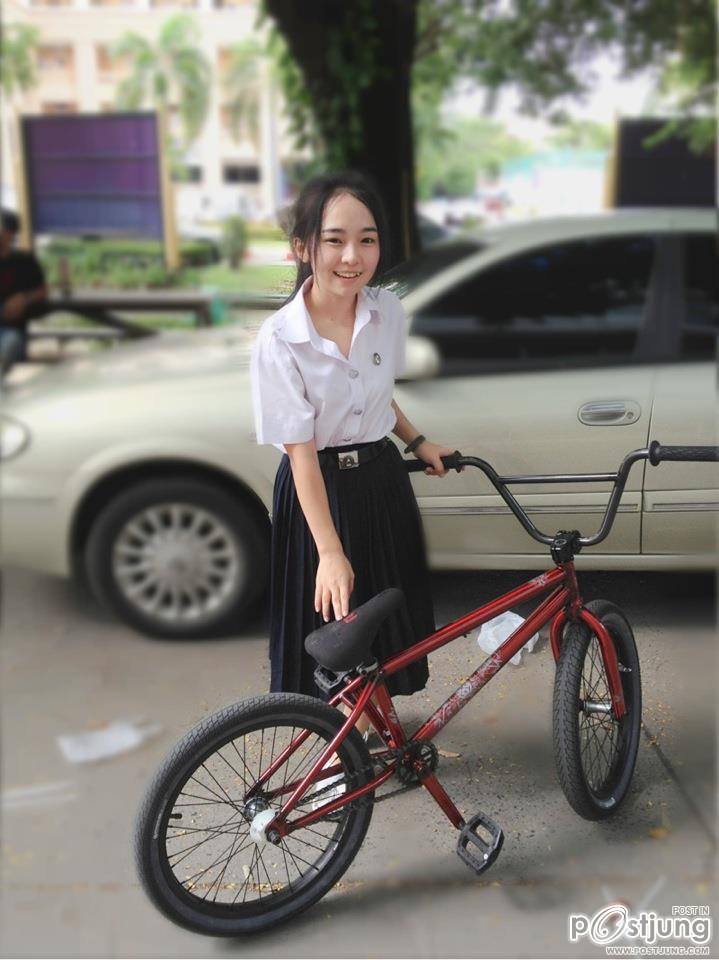 สุนันทา เดวา สาวน้อยที่มีคนติดตามใน FB 403,983