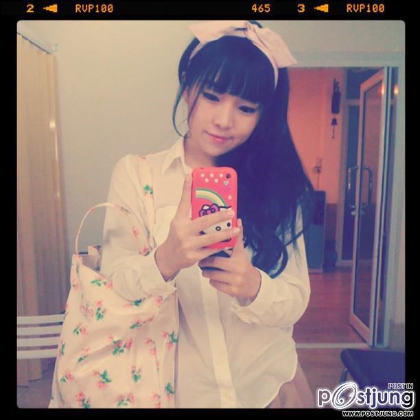 สุนันทา เดวา สาวน้อยที่มีคนติดตามใน FB 403,983