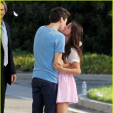 Nat Wolff & Selena Gomez: Kiss on 'Parental Guidance Suggested'!