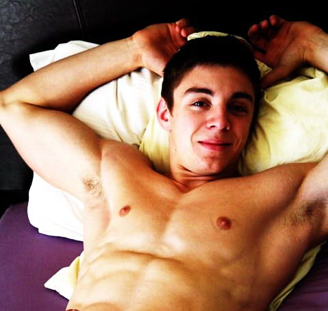 หนุ่มน้อย