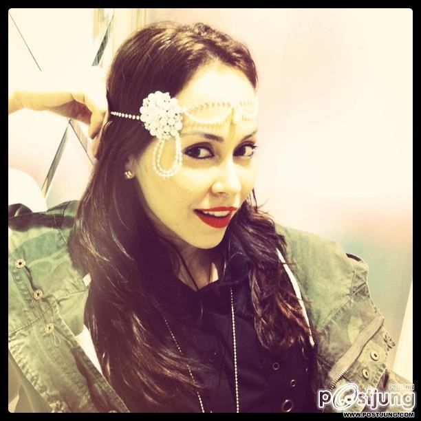 CELEBRITIES & P'S MATERIAL