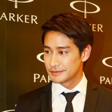 จีนทาบ ป้อง ลงละคร