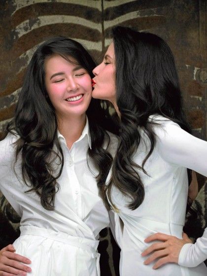 จีน่า-จิดาภา & เจด้า-จิดาริน ณ ลำเลียง @ WOMAN & HOME no.45 August 2012