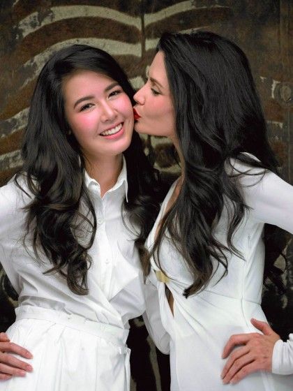 จีน่า-จิดาภา & เจด้า-จิดาริน ณ ลำเลียง @ WOMAN & HOME no.45 August 2012