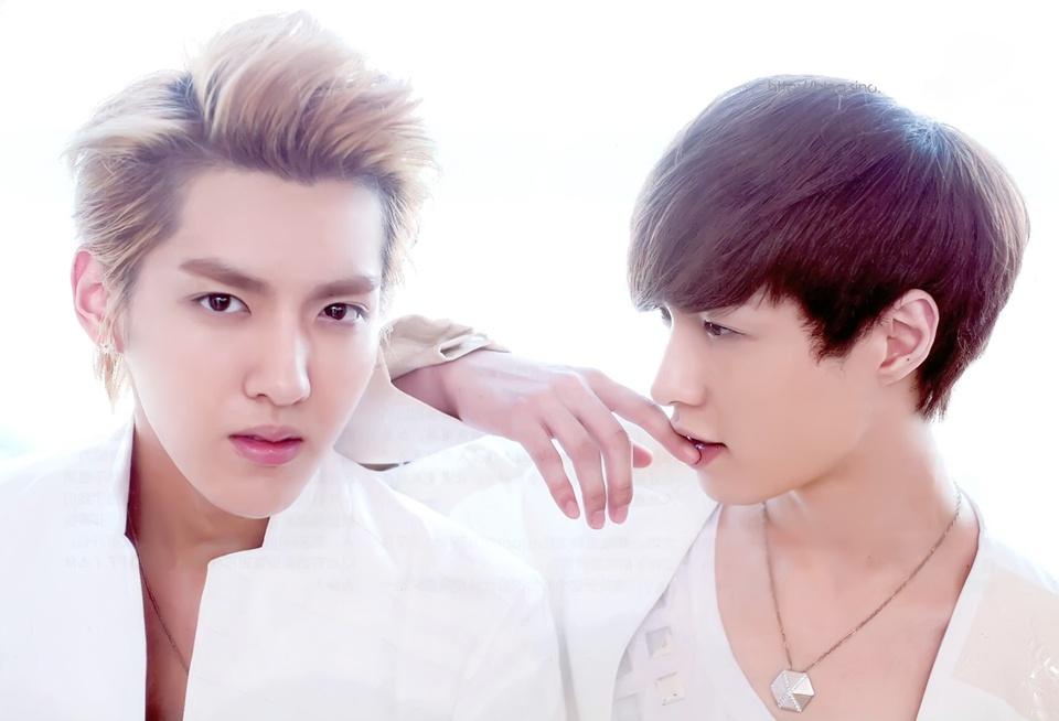 EXO-M @ Pop Magazine no.539 August 2012