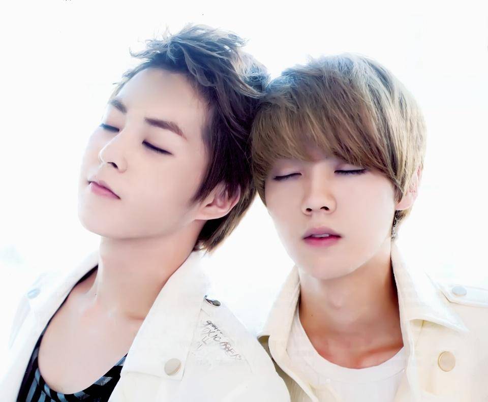 EXO-M @ Pop Magazine no.539 August 2012