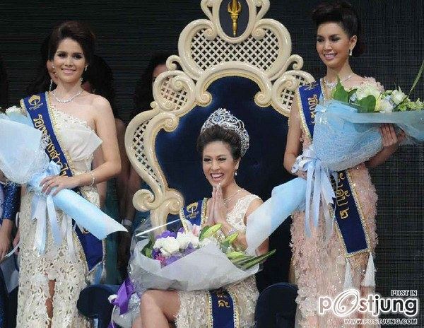 น้องโบว์ลิ่ง นักศึกษาสาวป.โท ธรรมศาสตร์ คว้านางสาวไทยปี55