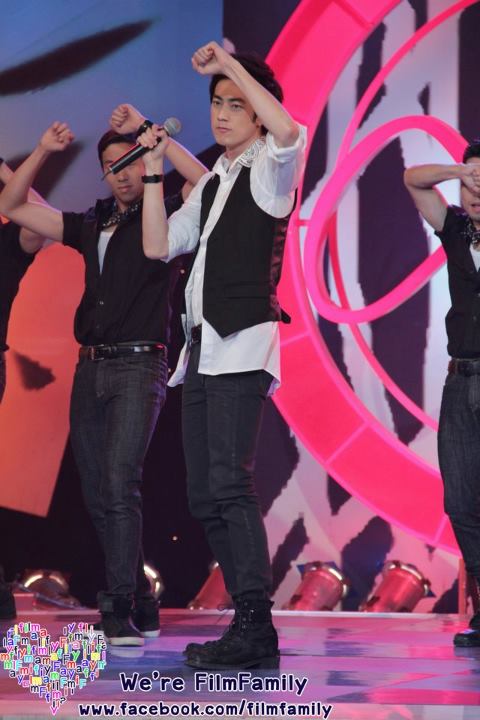 ฟิล์ม-รัฐภูมิ @ รายการ ทูไนท์โชว์