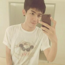  Arm Chainoi  หนุ่มหล่อลากกก จาก Facebook