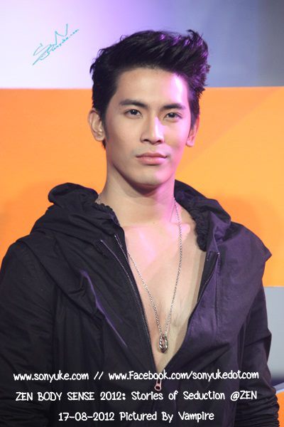 สน ยุกต์ งาน ZEN BODY SENSE 2012 : Stories of Seduction @ ZEN