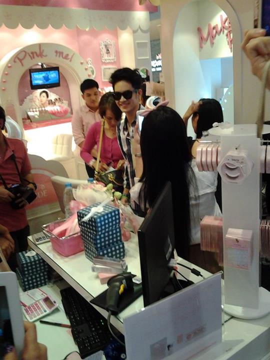 เก้า จิรายุ งาน Grand Opening ETUDE HOUSE สาขา ตั้งฮั่วเส็ง ธนบุรี