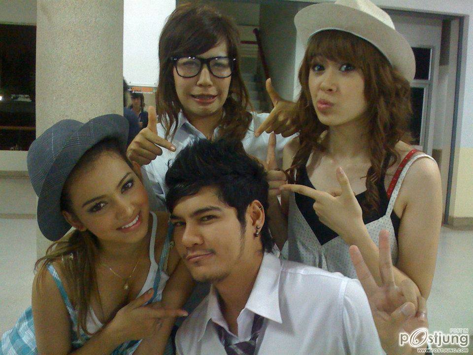 เดอะแก้งพลพรรครักแผ่นดิน