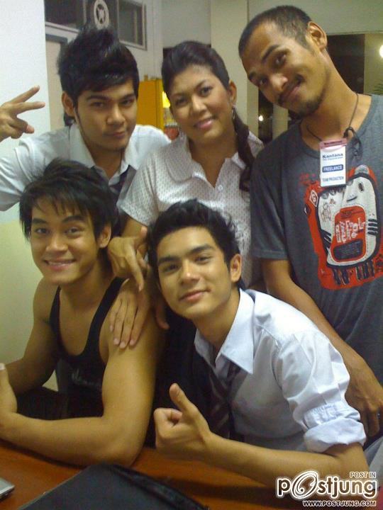 เดอะแก้งพลพรรครักแผ่นดิน