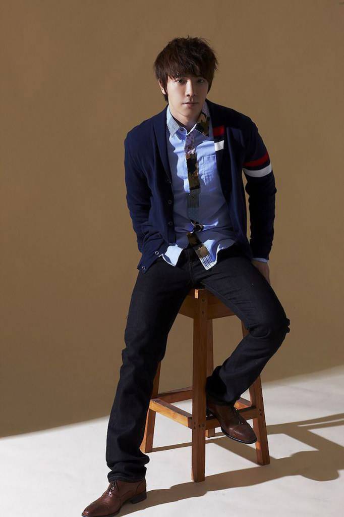 Siwon & Donghae Photoshoot For Bench