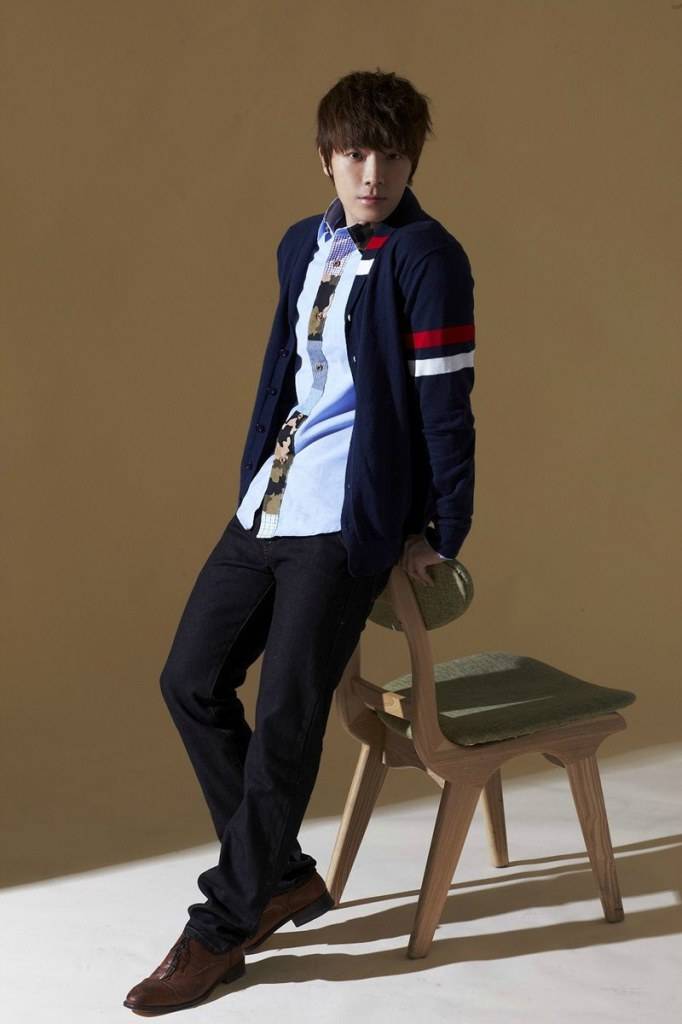 Siwon & Donghae Photoshoot For Bench