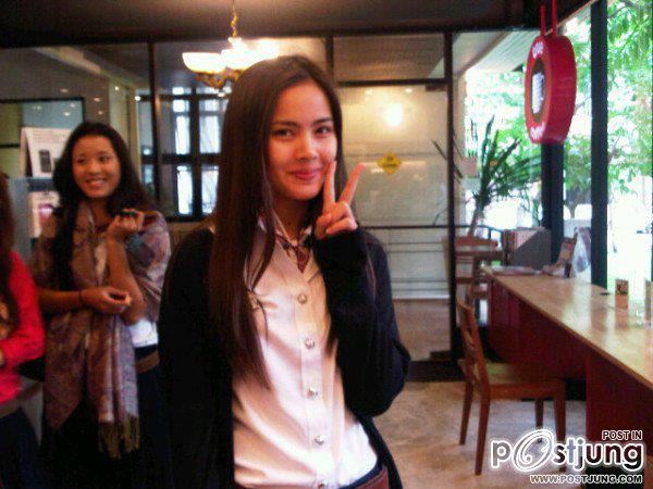 ญาญ่า อุรัสยา 1.ตัดผมทรงอะไรใครรู้บ้างค่ะ?2.ปัจจุบันน้องยืดผมถาวรใช่ไหมค่ะ