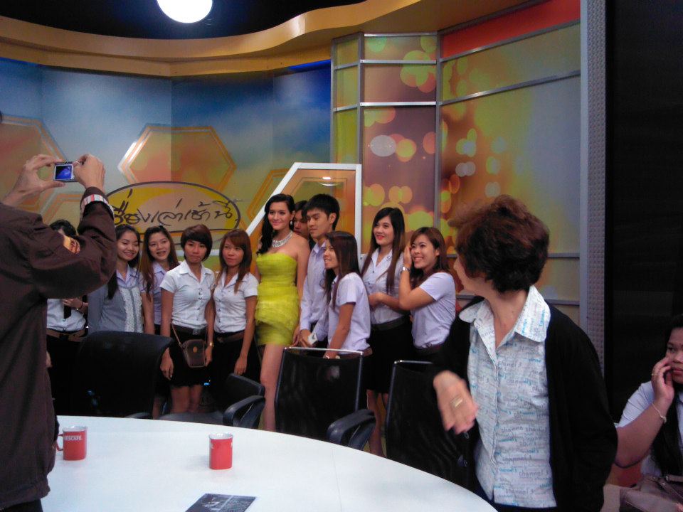 ณฉัตร สัมภาษณ์สดรายการเรื่องเล่าเช้านี้