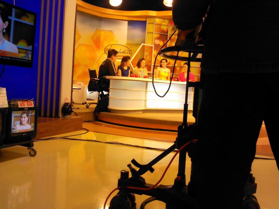 ณฉัตร สัมภาษณ์สดรายการเรื่องเล่าเช้านี้