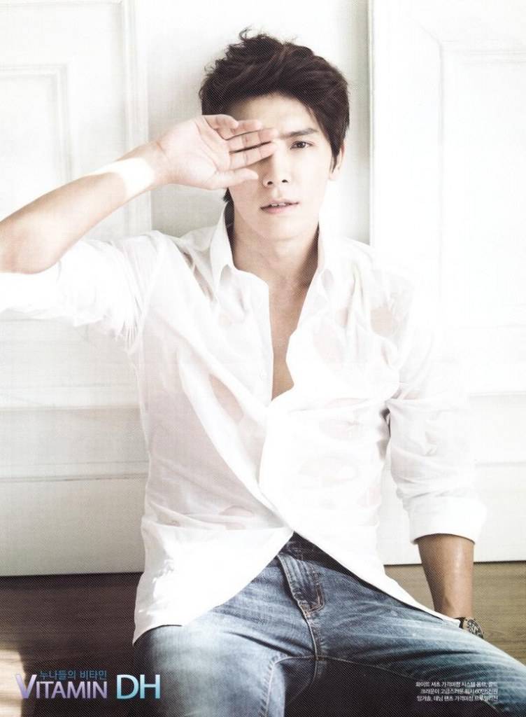 Donghae @ Ceci Magazine September 2012