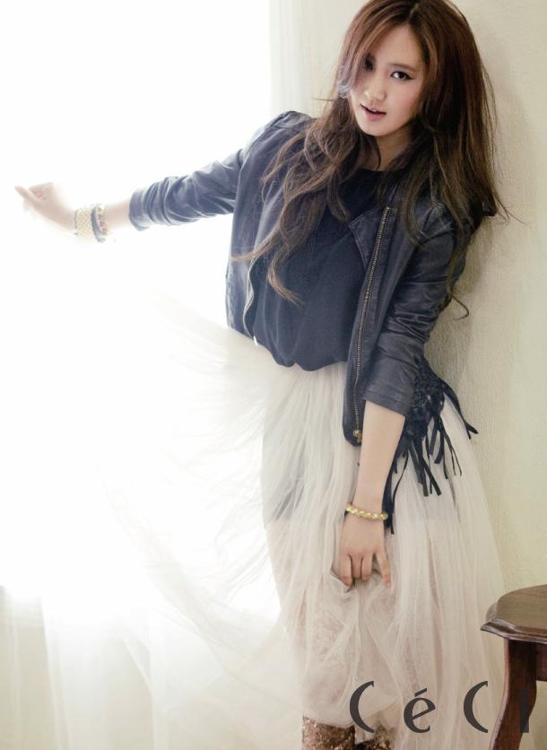 SNSD's Yuri @ CeCi September 2012