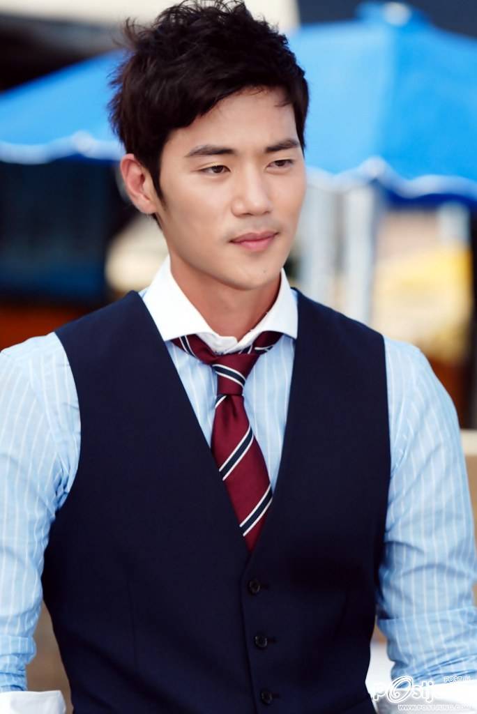 Kim Kang Woo02
