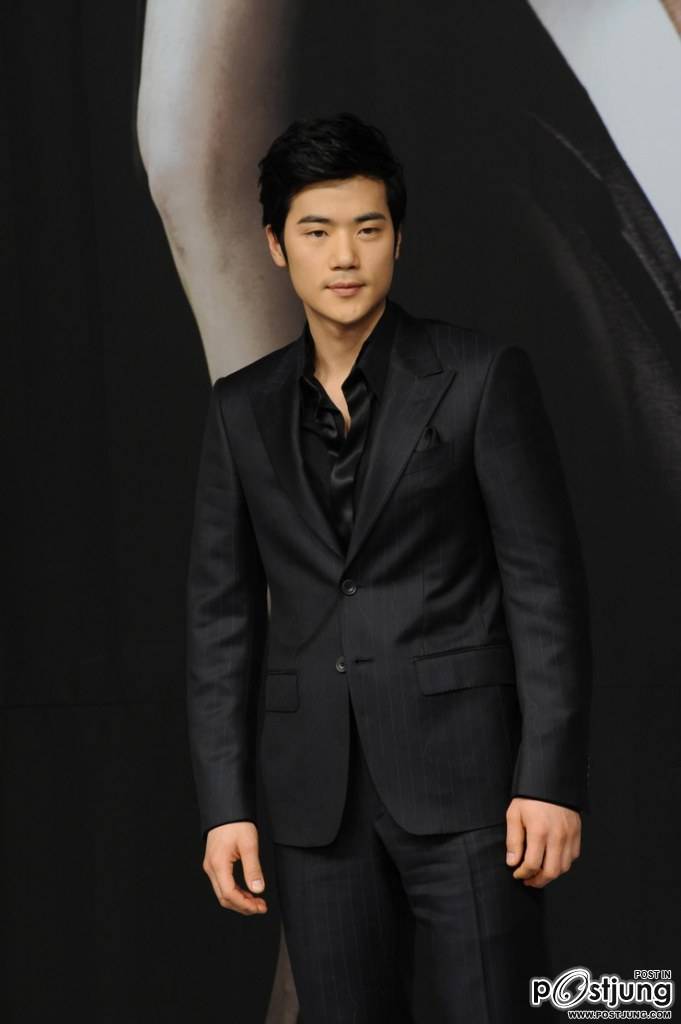 Kim Kang Woo02