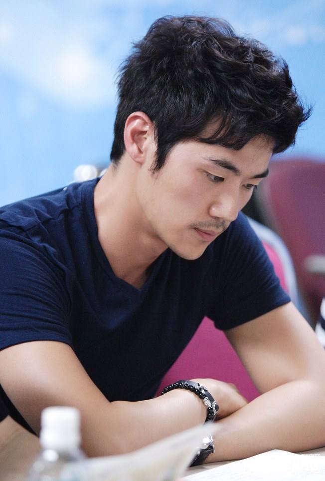 Kim Kang Woo03