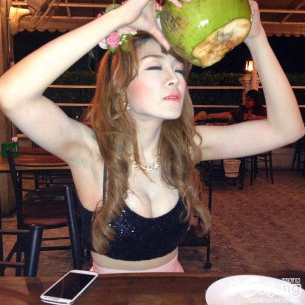 อื้อหืออ มองอะไรก่อนดี