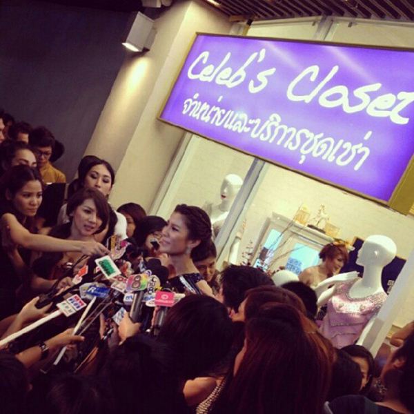 ประชันเริ่ดกันสุดฤทธิ์! ดาราร่วมเปิดร้านเช่าชุด ของ ไอซ์ อภิษฎา
