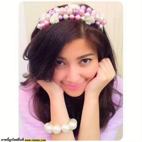 ‘เอมมี่’ยกมือไหว้ขอโทษ-วอนจบ