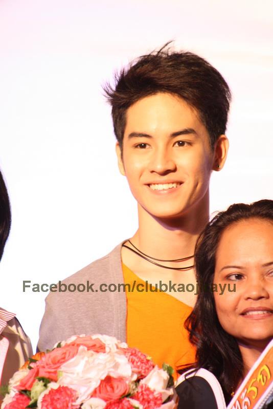 เก้า-จิรายุ งาน CAT 009 @ Centralworld (22/08/55)