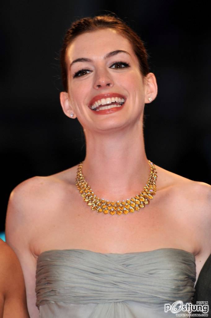 Anne Hathaway