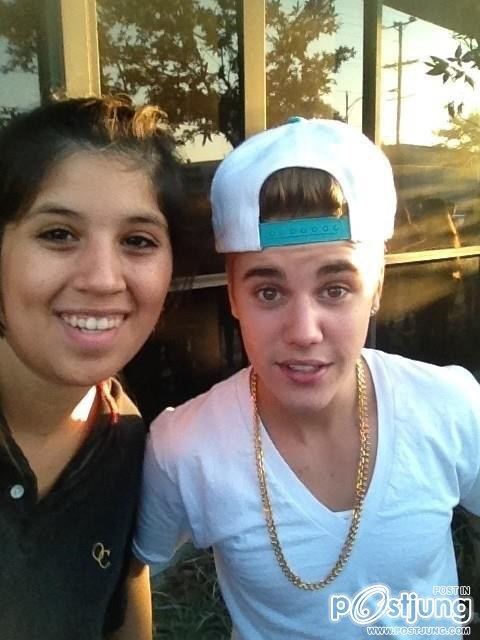 justin with his fans and at his rehearsal today
