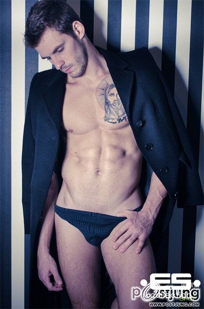 Samuel Vieira in ES Collection