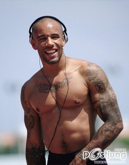 We love James Ellington : HQ images