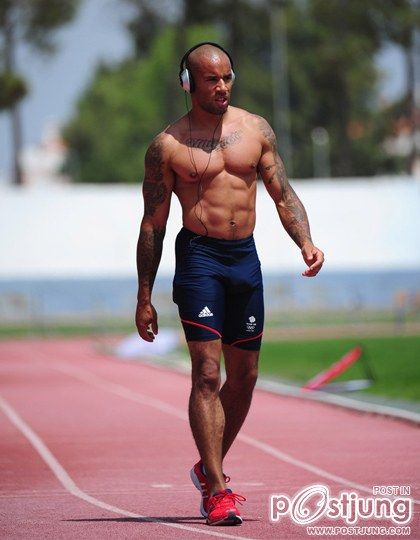 We love James Ellington : HQ images