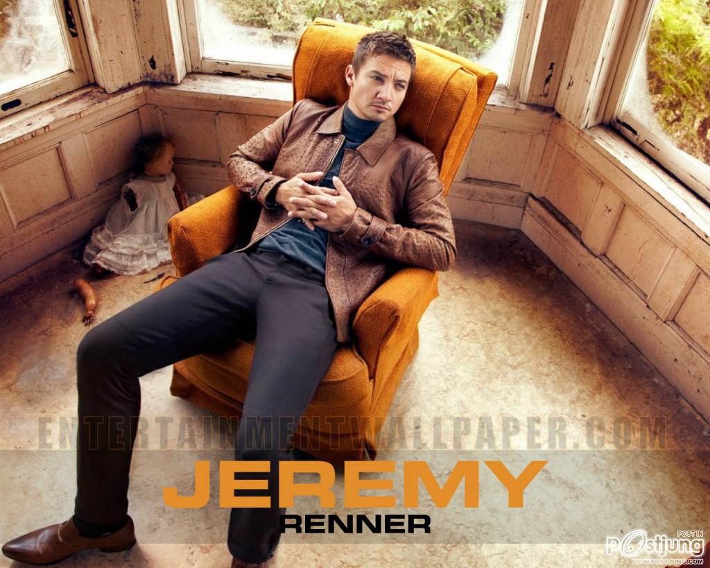 JEREMY RENNER